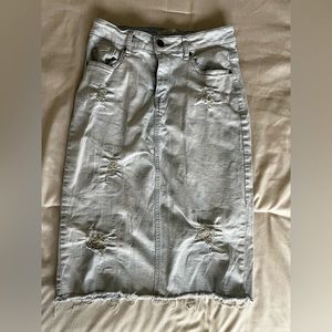 Woman’s denim skirt. Size 2.